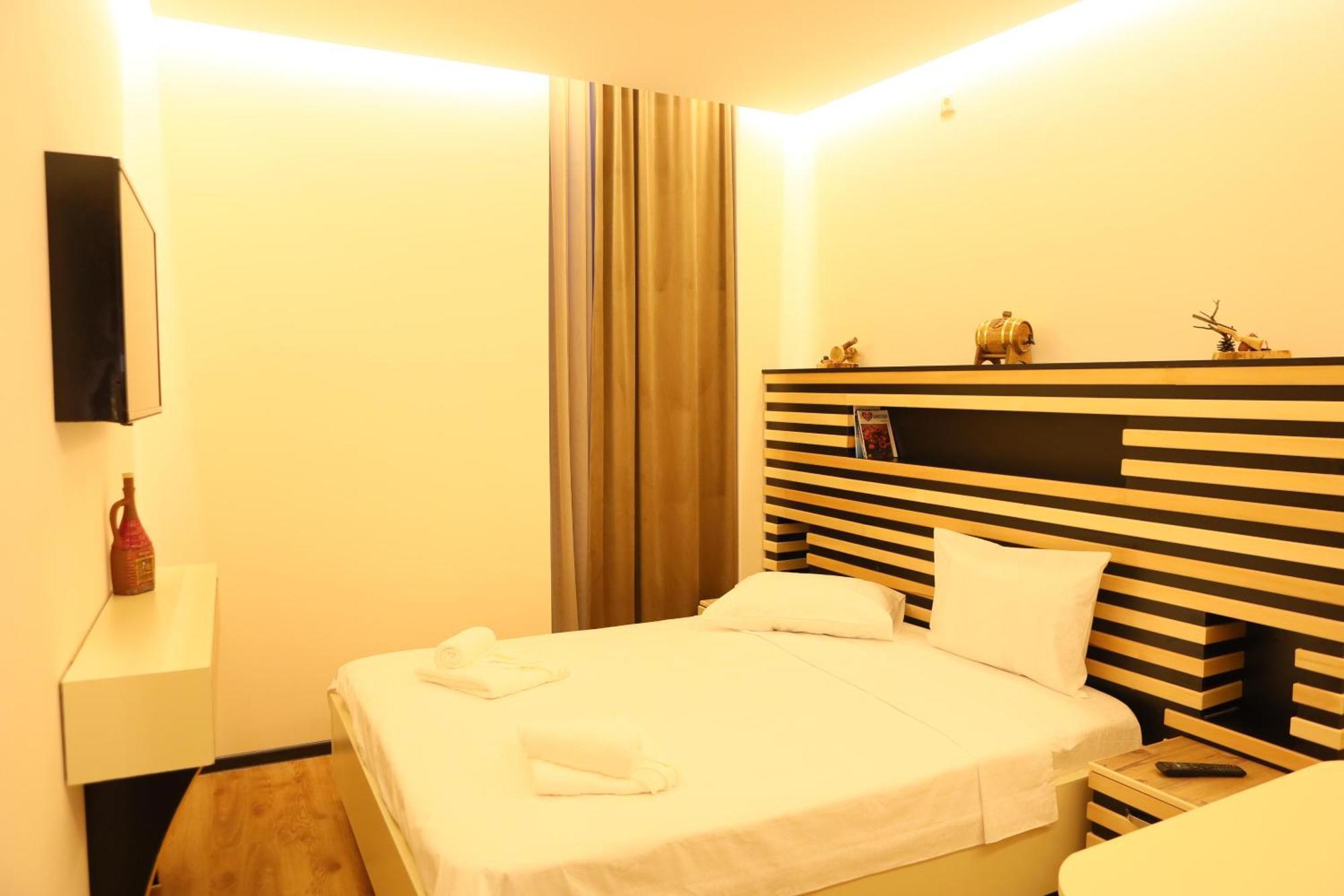 Elko Hotel เยเรวาน ภายนอก รูปภาพ