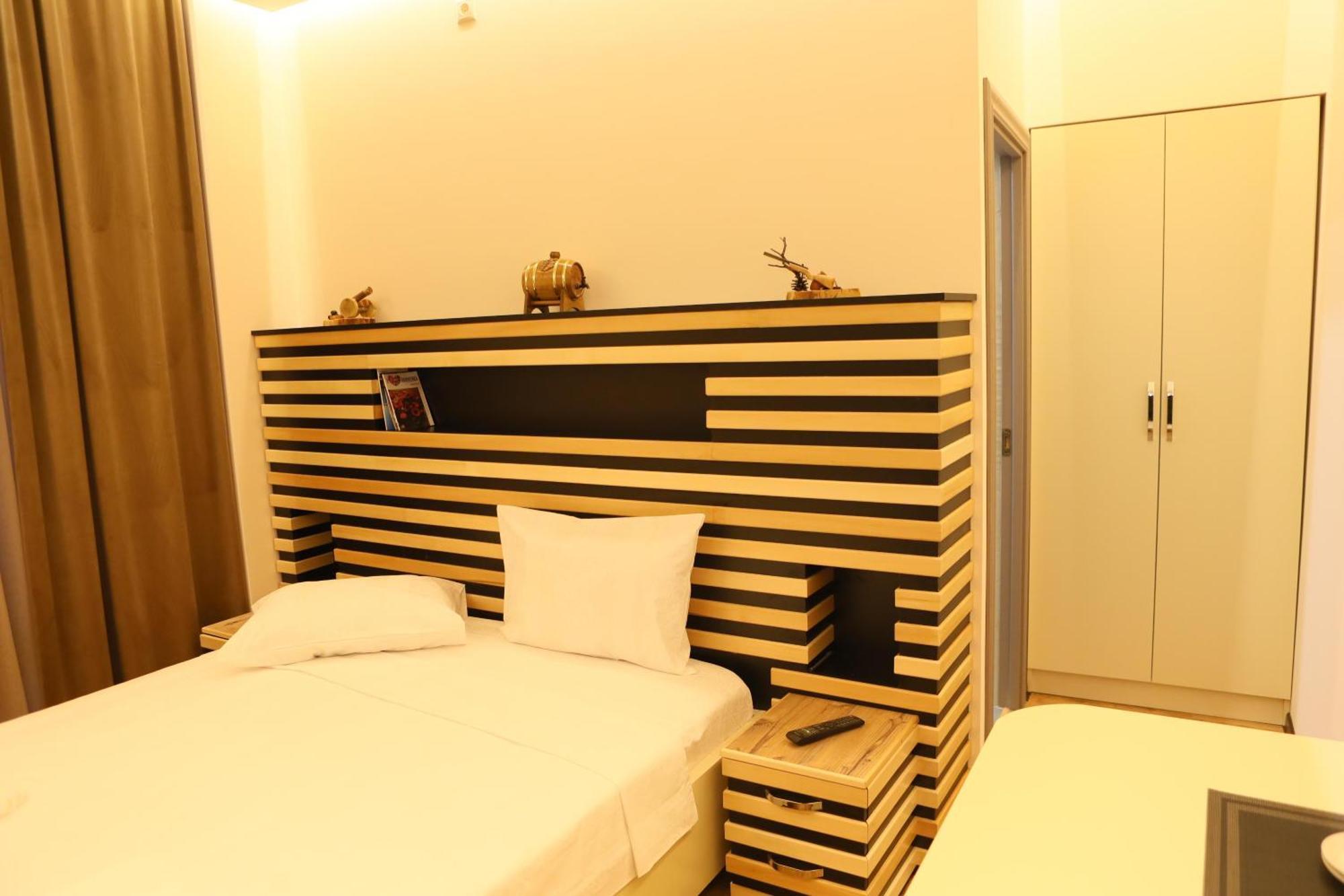 Elko Hotel เยเรวาน ภายนอก รูปภาพ