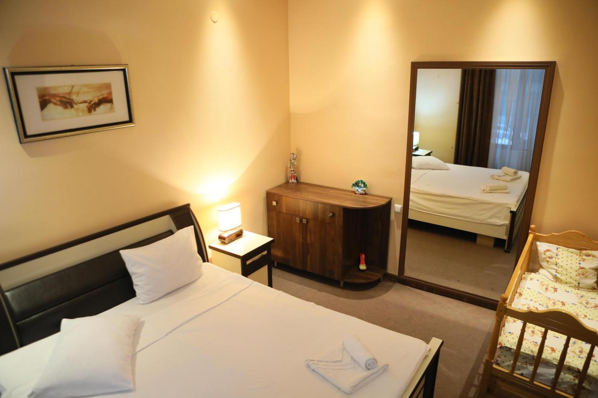 Elko Hotel เยเรวาน ภายนอก รูปภาพ